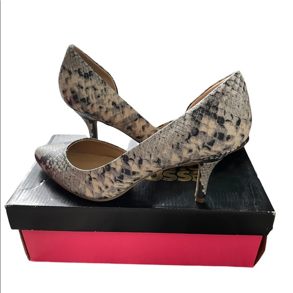Charlotte Russe, in style Ellie Pump Heels. Color: Snake Print - Picture 2 of 4